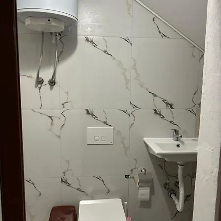 아파트 2-house For Rent Habilaj